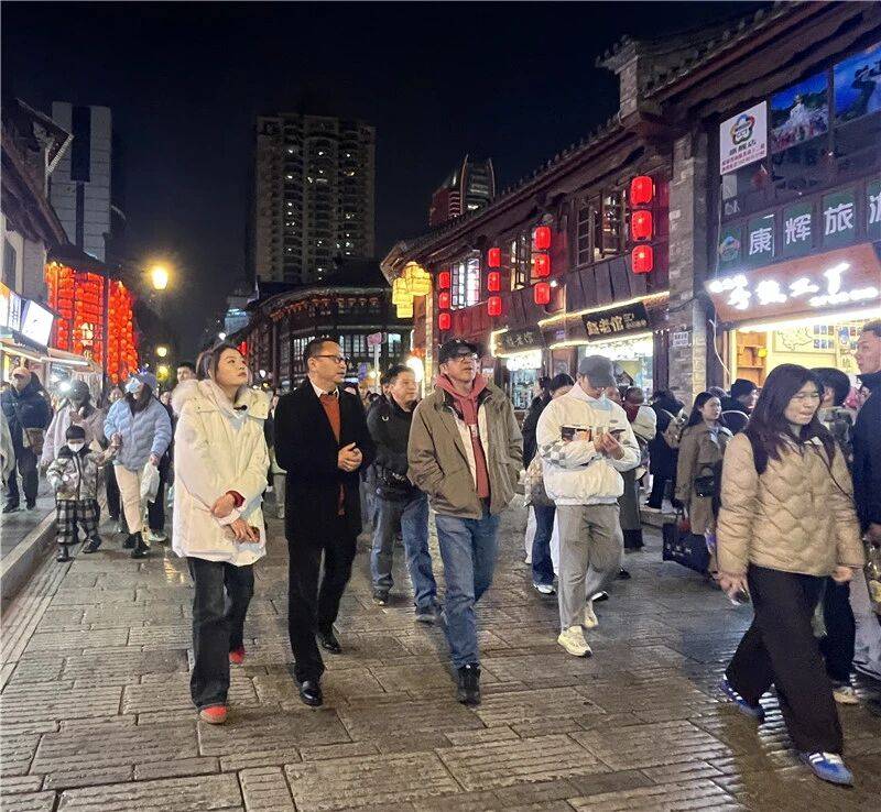 走进昆明与本土品牌“云端”对话MG不朽情缘俞敏洪携东方甄选(图3)